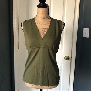 Geoffrey Beene Sport Green  Sleeveless knit top
